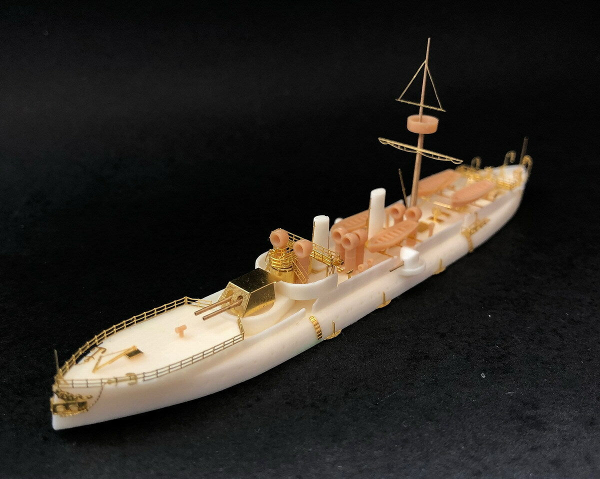 Resin kit 1/700 Imperial Chinese NAVY Armoured Cruiser King Yuen WM03101SP — detail view 2