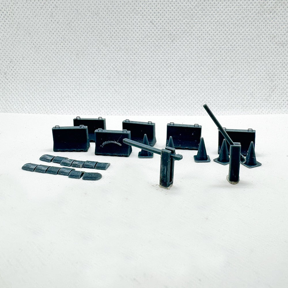 Yao's Studio LYTS87076 1/87 HO Scale 3D Printed Modern Barrier Toll Station — scale model kit