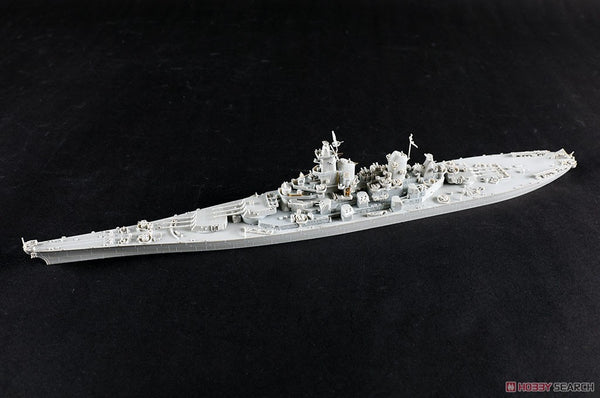 TRUMPETER 06749 1/700 Scale USS Navy Iowa class Battleship BB-61 Model Kit