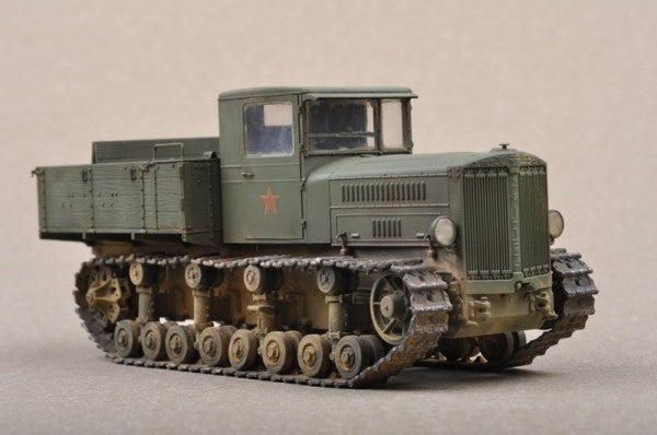Trumpeter 05540 SOVIET KOMINTERN ARTILLERY TRACTOR 1/35 Model Kit