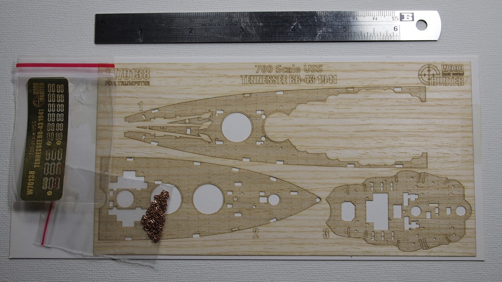 Hunter 1/700 USS TENNESSEE BB-43 1941 wooden deck for Trumpeter 05781 (W70138)
