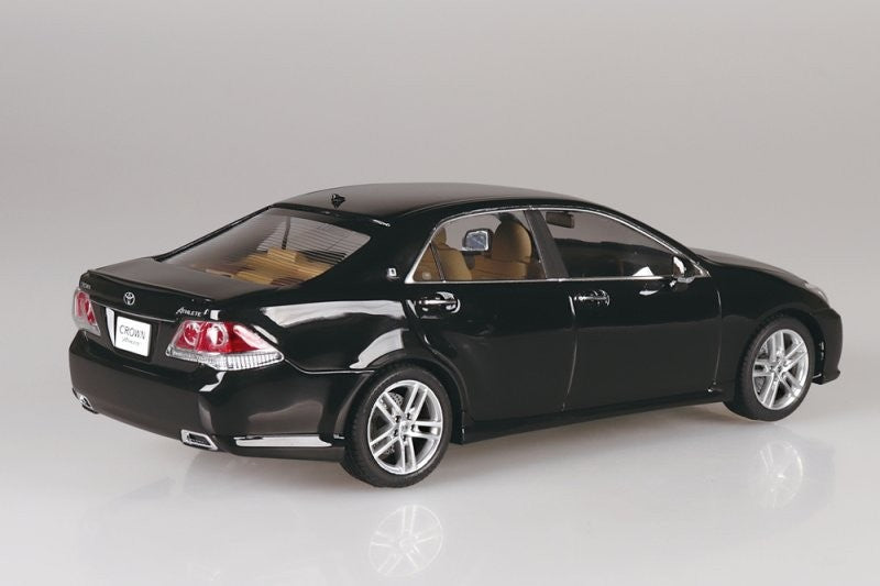 Aoshima AO-20266 1/24 Model Car(143) Kit Toyota GRS204 Crown Athlete '08/'10