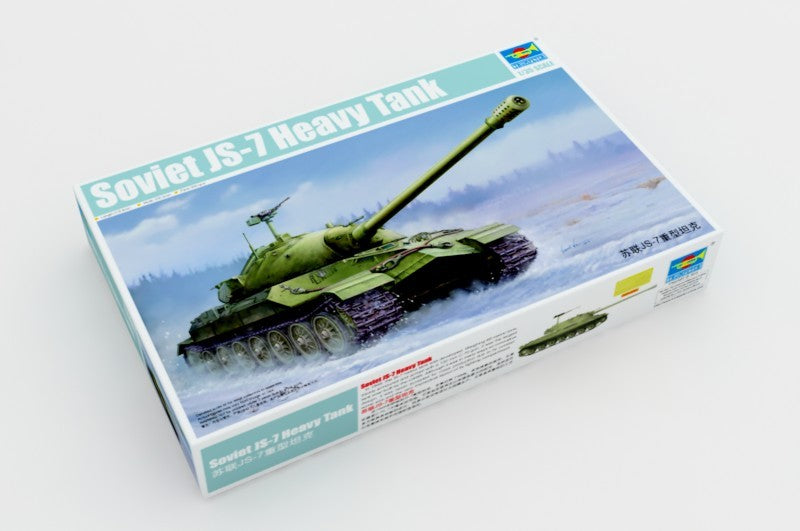Trumpeter 1/35 05586 Soviet JS-7 Heavy Tank — scale model kit