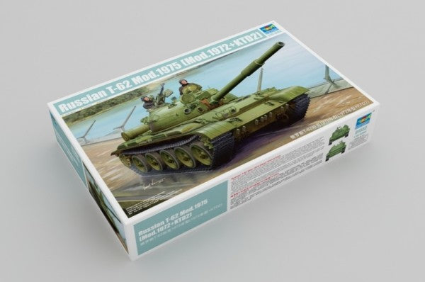 Trumpeter 1/35 RUSSIAN T-62 MOD.1975 MOD.1972+KTD2 Model Kit - 01552