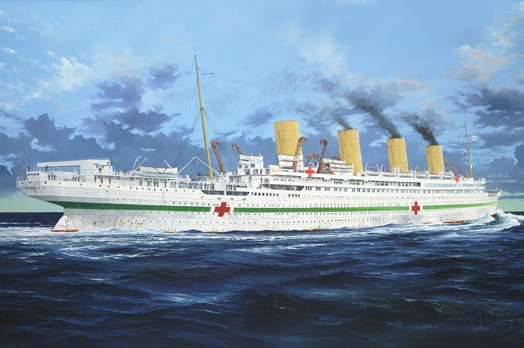 Trumpeter 03721 HMHS BRITANNIC 1:200 Model Kit — scale model kit
