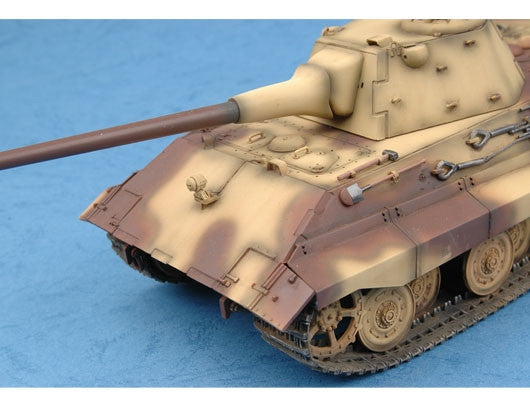 Trumpeter 01536 GERMAN E-50 STANDARDPANZER 1/35 Model Kit- — detail view 2