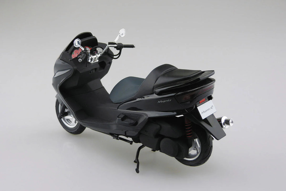 Aoshima AO-06325 1/12 Yamaha SG03J Majesty C '06 With Custom Parts 06325 — detail view 2