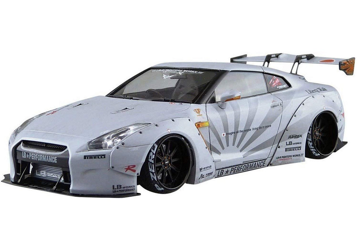 Aoshima AO-05403 1/24 LB WORKS R35 GT-R Ver.2 — scale model kit