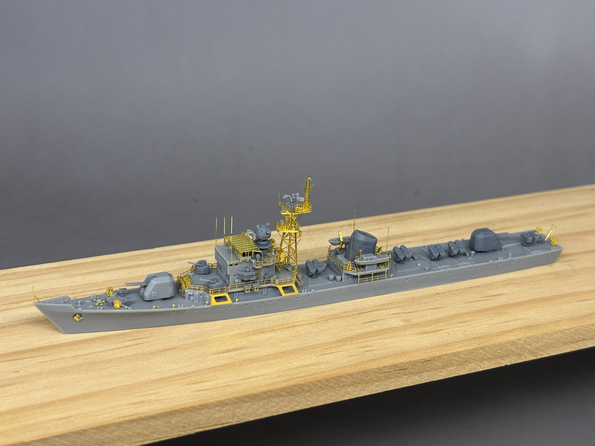 EVMODEL S028S 1/700 PLA NAVY 053H1 Class Frigate Jiu Jiang Destroyer Model Kit — detail view 2