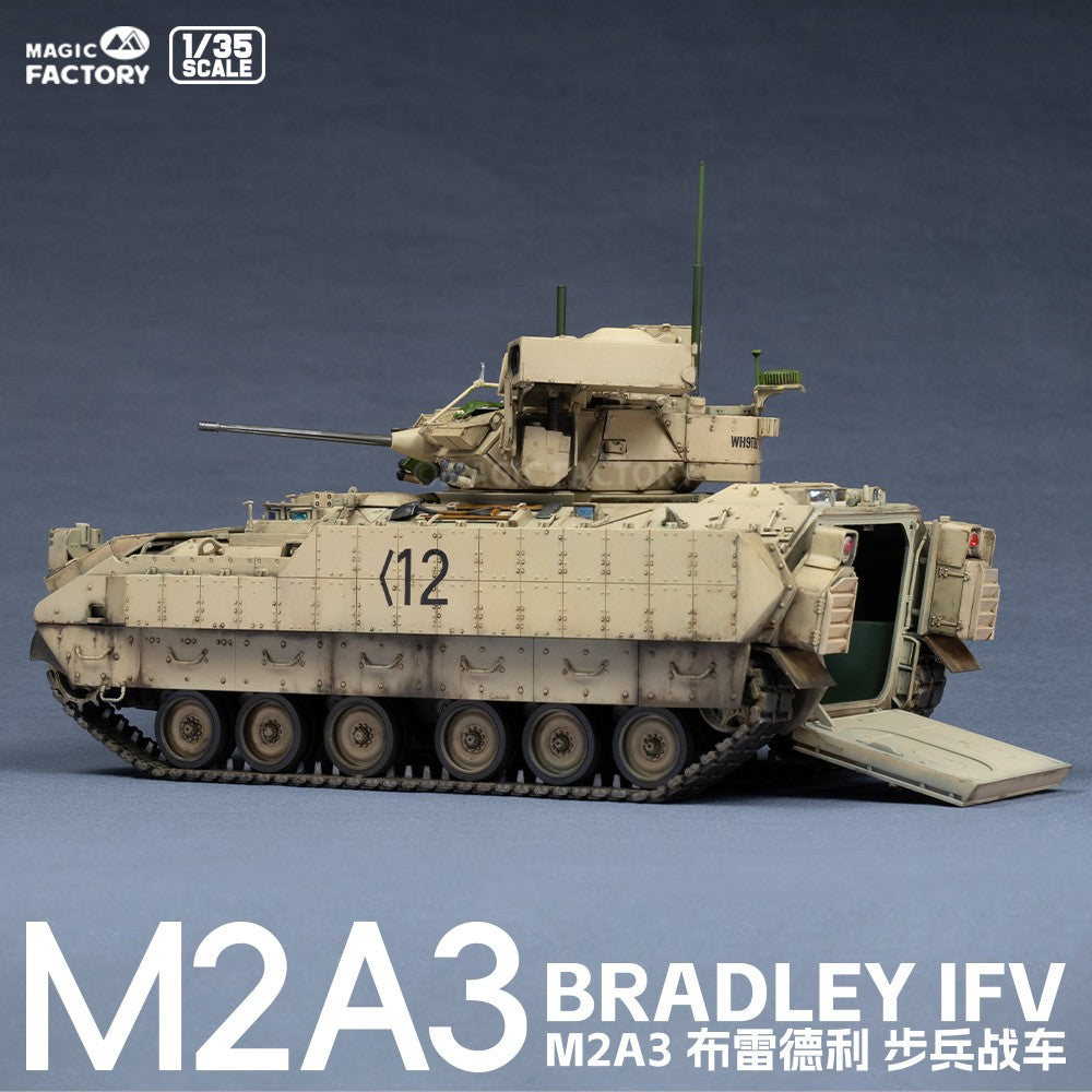 MAGIC FACTORY 2015 1/35 M2A3 Bradley Infantry Fighting Vehicle（IFV）Model Kit