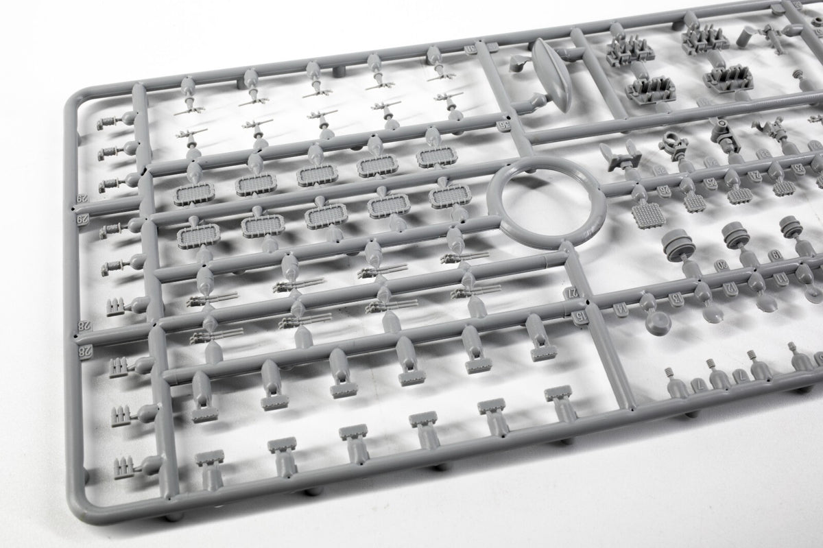 Very Fire 1/350 USS Montana Warship Battleship（VF350913） — detail view 5