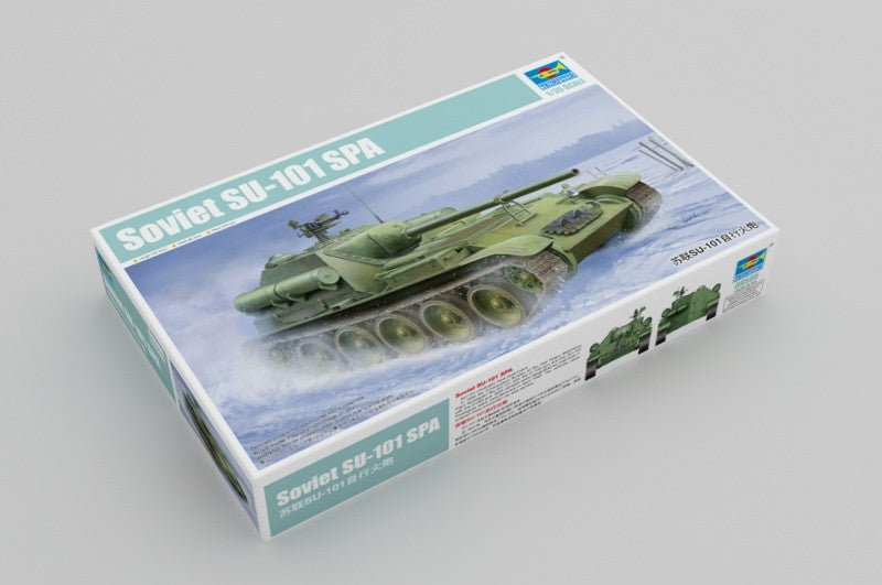 Trumpeter 09505 SOVIET SU-101 SPA 1/35 Model Kit- — detail view 2
