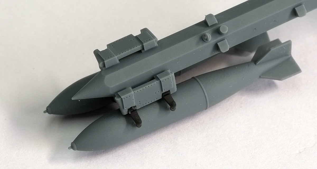 Five star FS48010 1/48 Modern Chinese PLA Air Force 250kg Bomb with Pylons