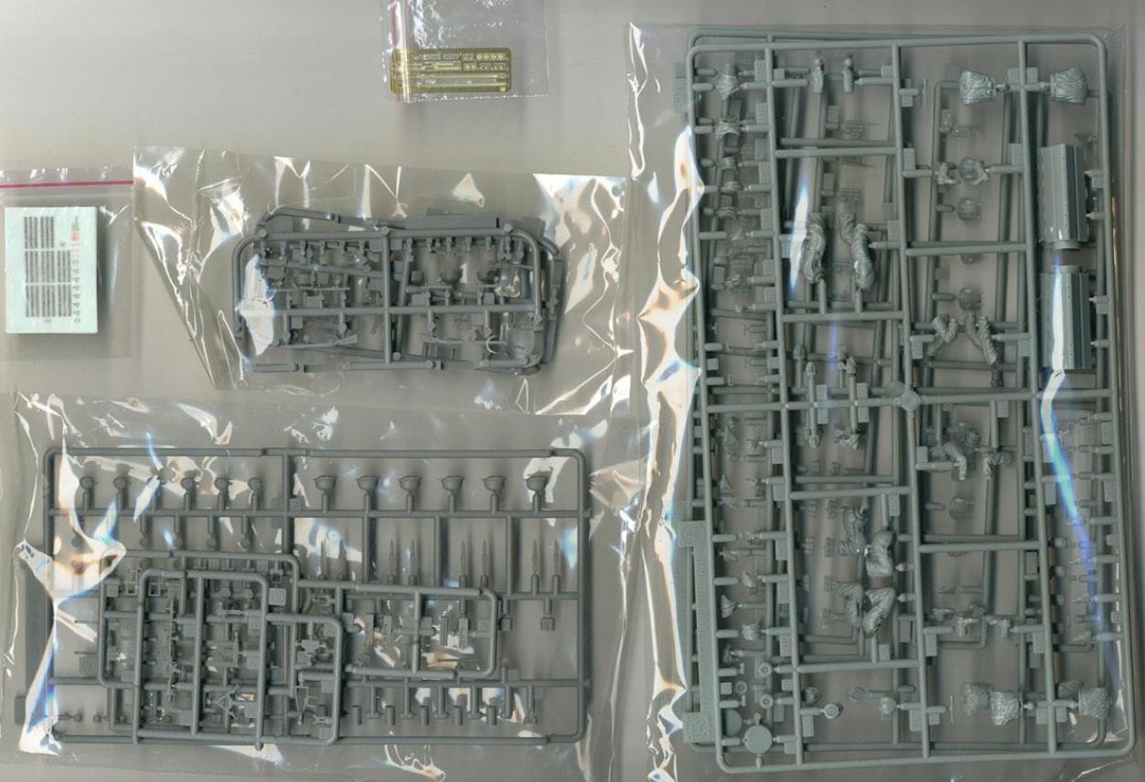 DRAGON 6276 1/35 Scale 1st Fallschirmjager Division Holland 1940