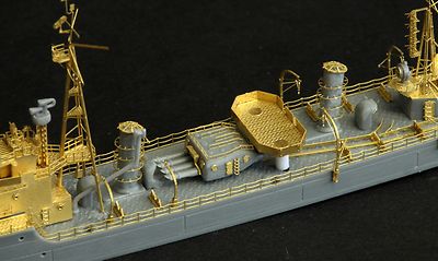 Fivestar PE 1/700 Matsu Class IJN Destroyer Matsu (for Tamiya) FS710006 — detail view 4